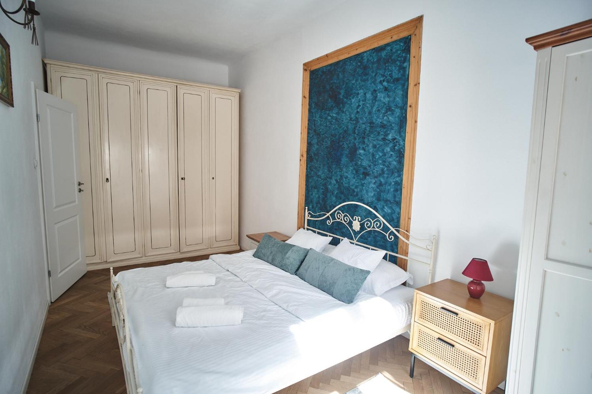 Crown Jewels Centre Sibiu Appartement Buitenkant foto