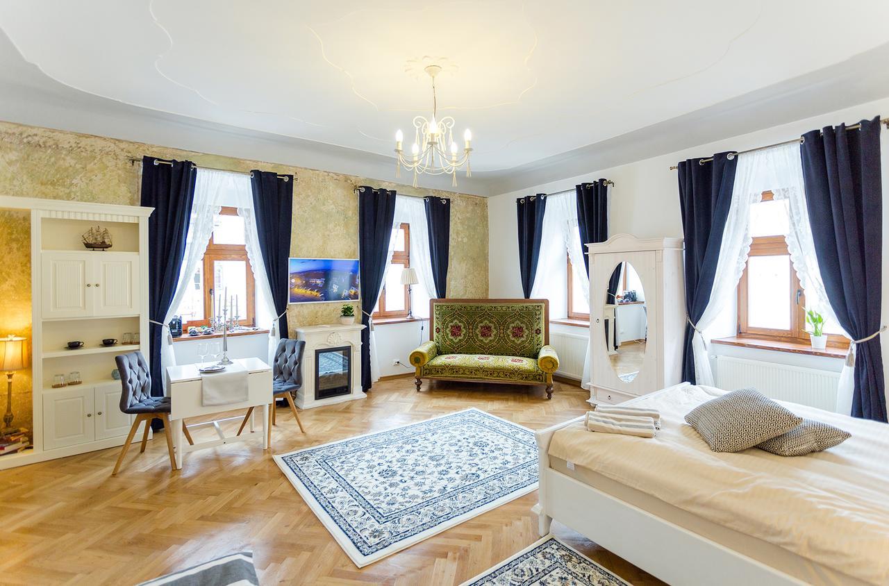 Crown Jewels Centre Sibiu Appartement Buitenkant foto
