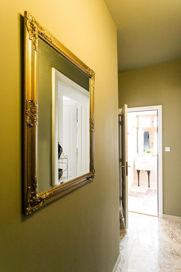 Crown Jewels Centre Sibiu Appartement Buitenkant foto